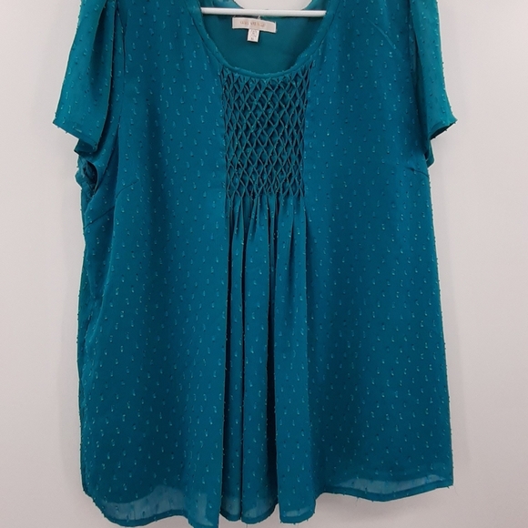 Skies are Blue short sleeve pattern top XL - Picture 3 of 8